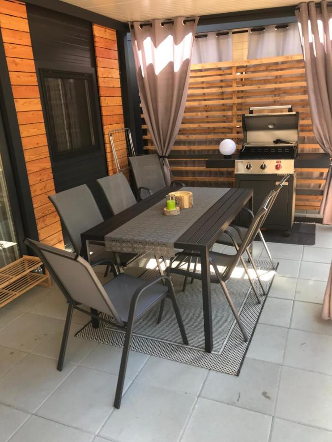 H&S Mobile Home Привлака Екстер'єр фото